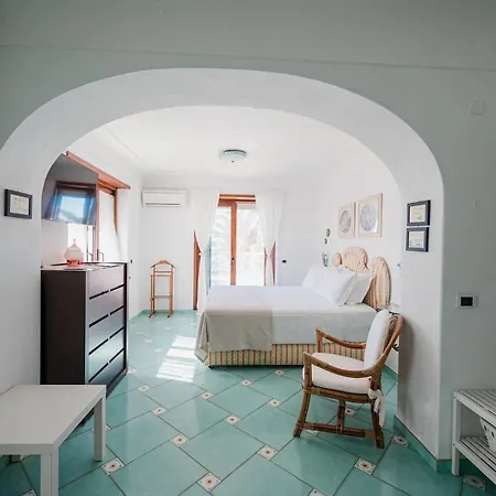 Hotel Paradiso By Elite 4*